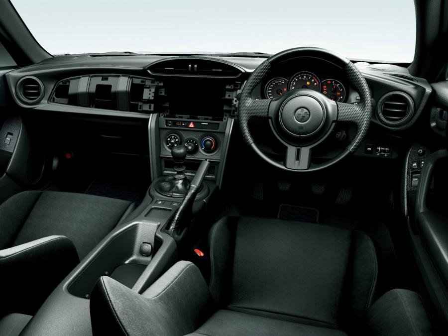 Toyota GT 86 RC 2012 года  (фото 10 из 11)